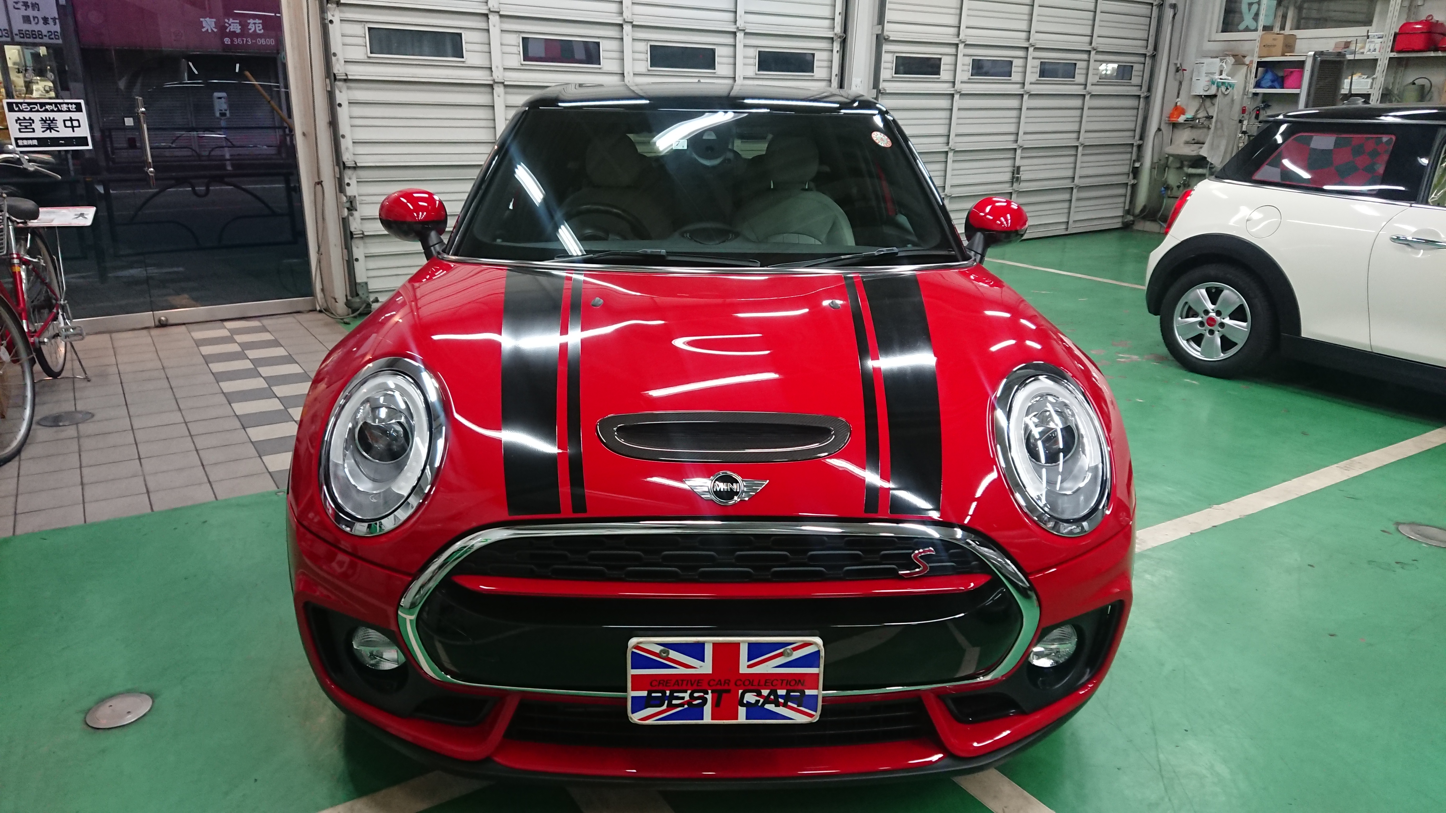 Yミニクーパークラブマン国産車も　② F型 MINIクラブマン クーパーS販売「フロンティアモーター」