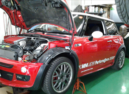 フロンティアモータの修理・車検4 フロンティアモータの修理・車検4