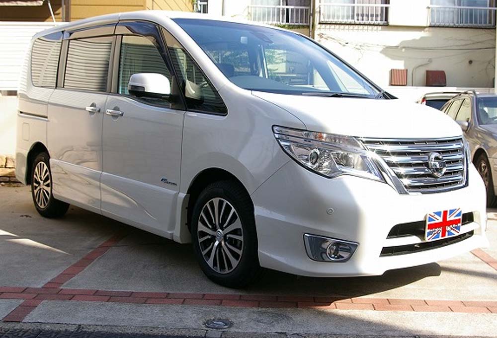 日産セレナ Sハイブリッド ハイウェイスターVセレクション