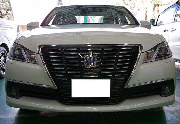 TOYOTA クラウン ハイブリッド