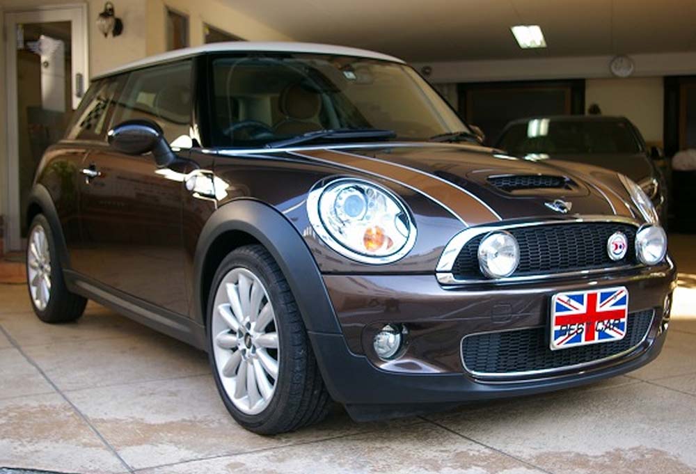 MINI 50 Mayfair Cooper S 50周年記念車両